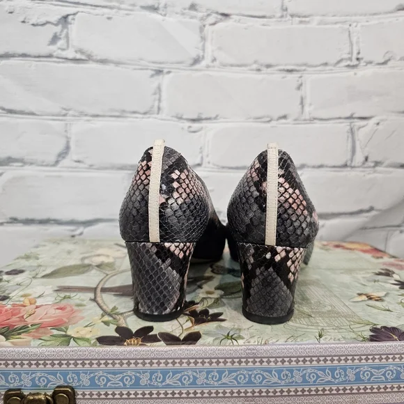 SJP Python Print Leather Pumps - Picture 5 of 7